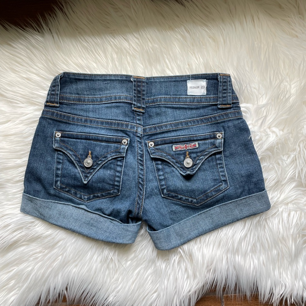 HUDSON Women's Croxley Mid Rise, Cuffed, Jean Short - Picture 6 of 7